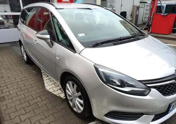 warszawa Opel Zafira cena 42000 przebieg: 215000, rok produkcji 2017 z Warszawa